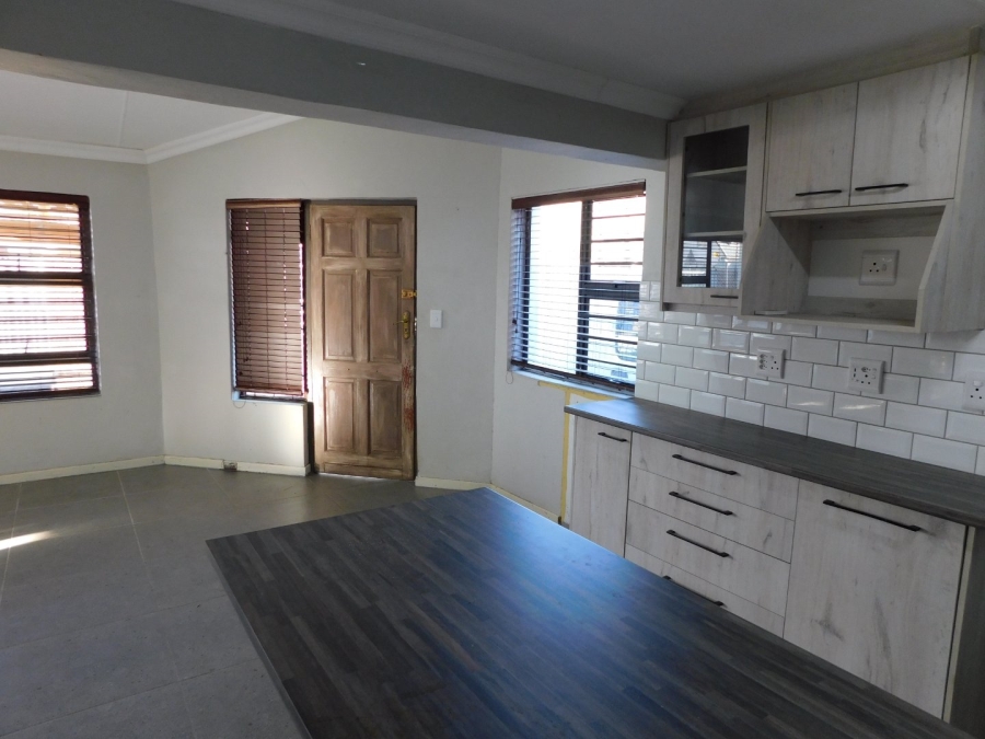 To Let 2 Bedroom Property for Rent in Anchorage Park Western Cape